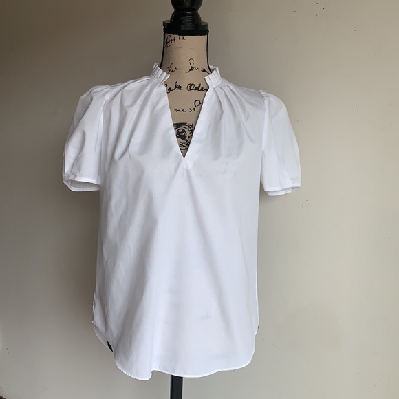 River Island White V-Neck Top Size 6 NWT - Picture 2 of 10